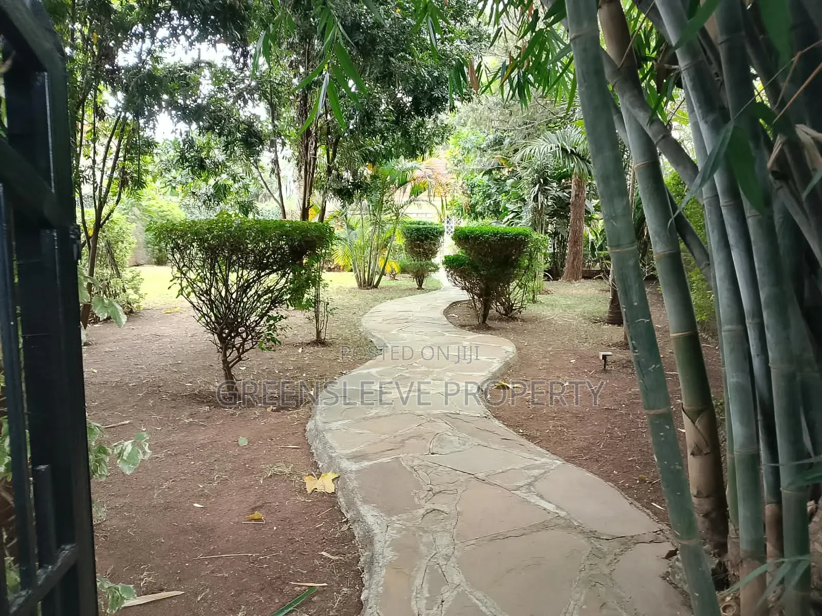 3bdrm Bungalow in Karen for rent
