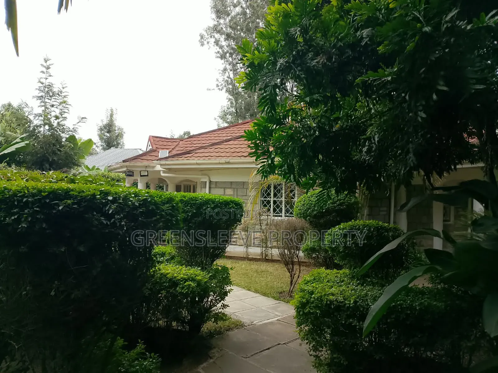3bdrm Bungalow in Karen for rent