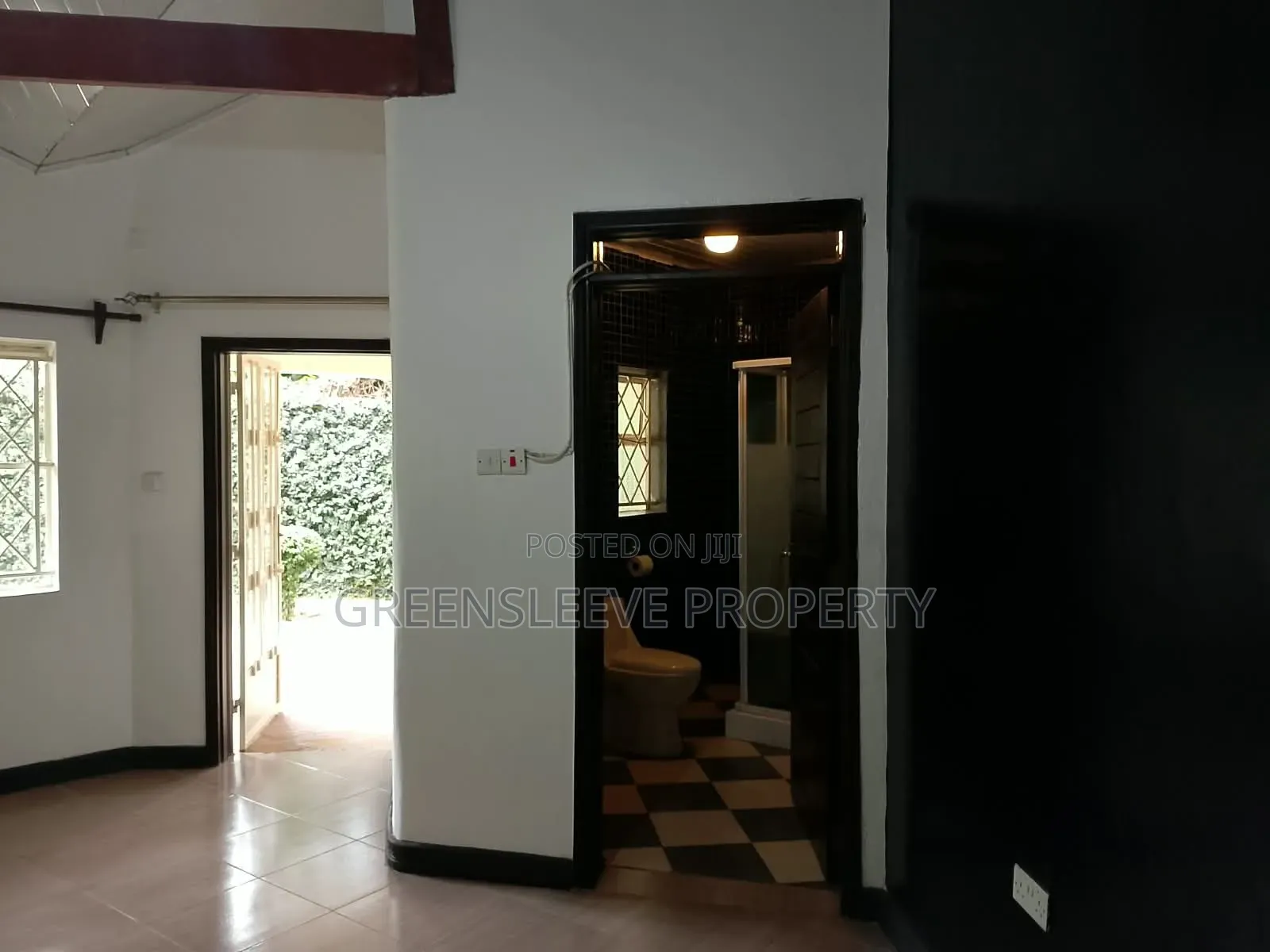 3bdrm Bungalow in Karen for rent