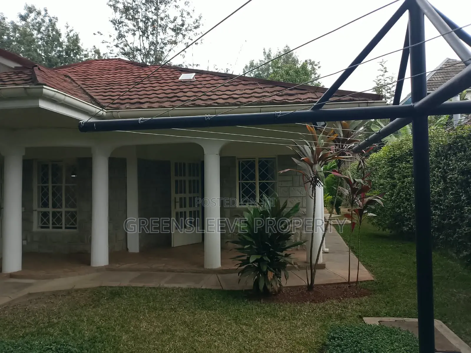3bdrm Bungalow in Karen for rent