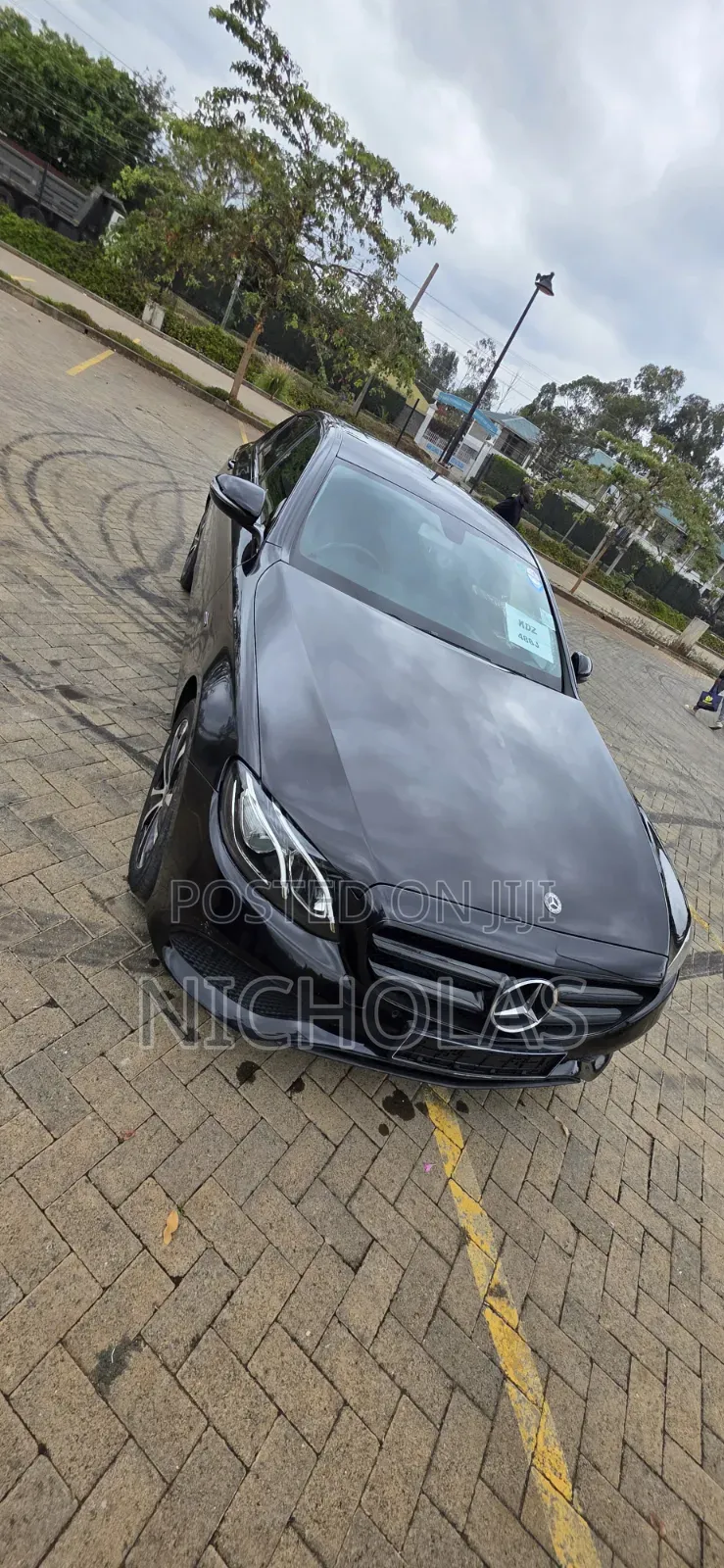 Mercedes-Benz 300E 2019 Black