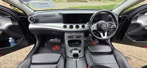 Mercedes-Benz 300E 2019 Black