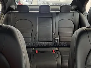 Mercedes-Benz C200 2018 Blue