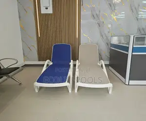 Swimming Pool Sunbeds