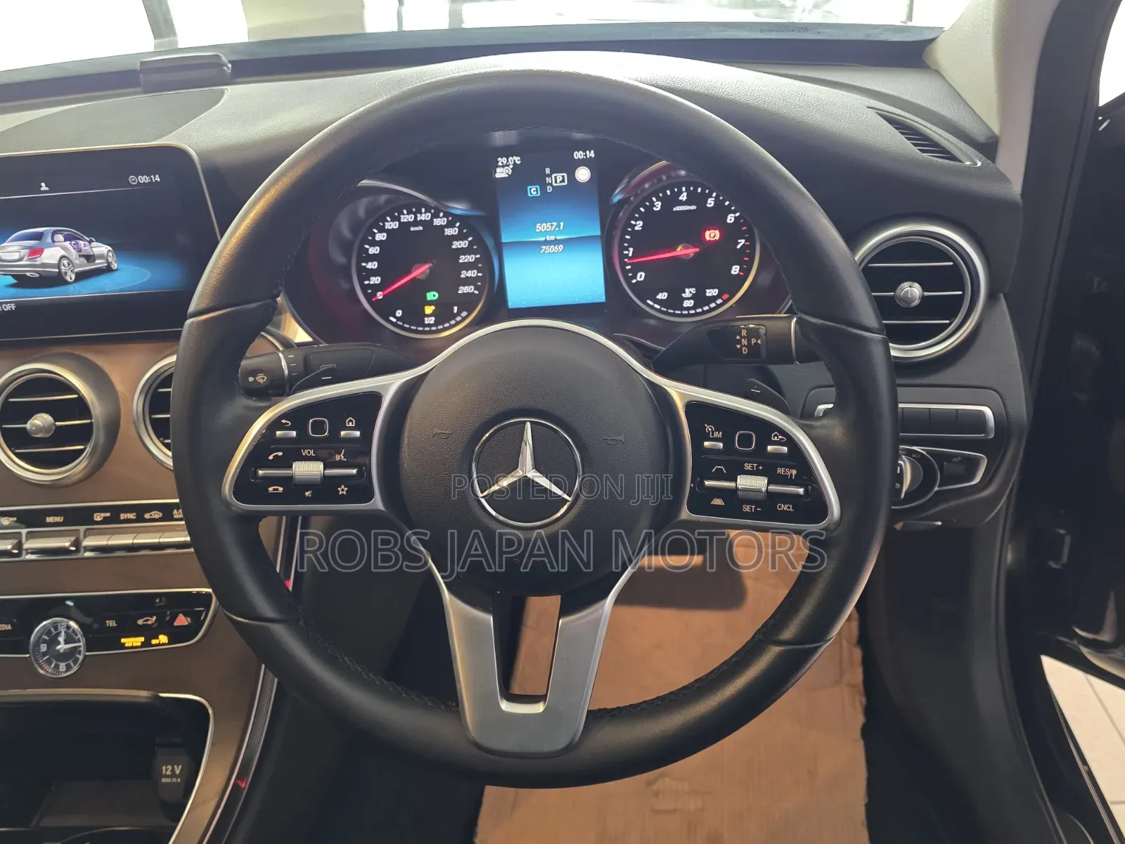 Mercedes-Benz C180 2019 Black