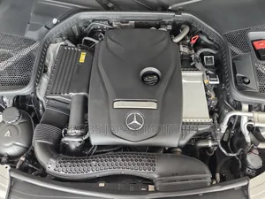 Mercedes-Benz C180 2019 Black