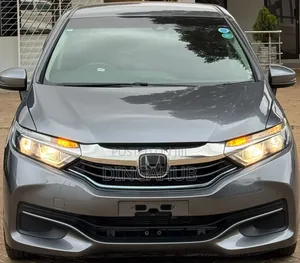 Honda Fit Shuttle 2019 Gray