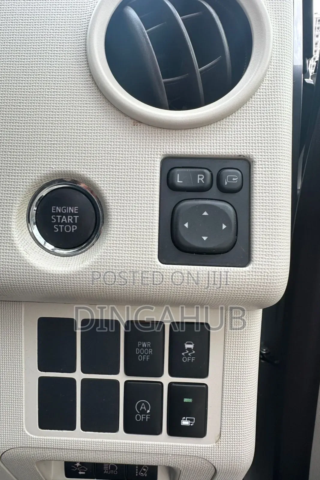 Toyota Porte 2019 Silver