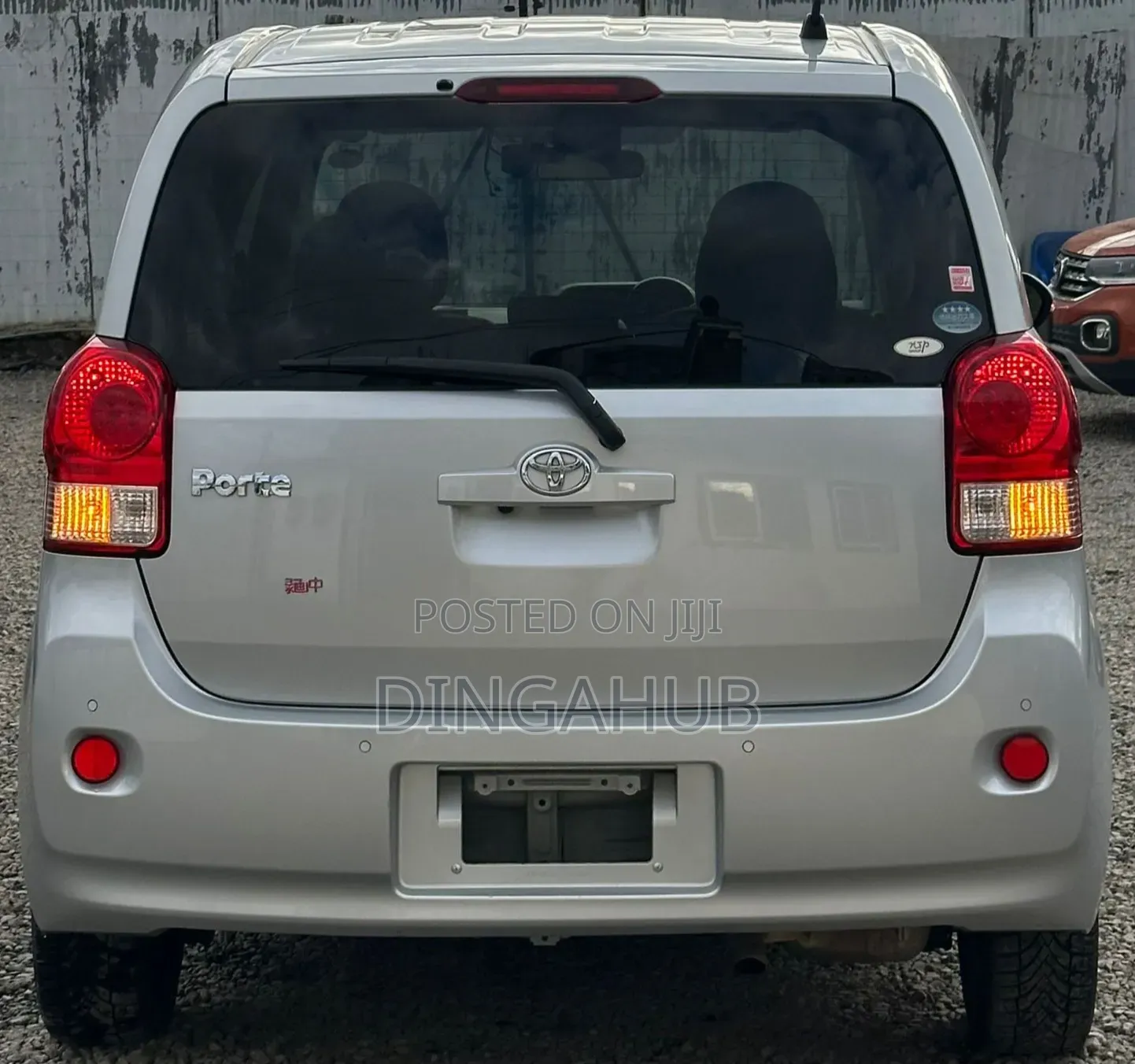 Toyota Porte 2019 Silver