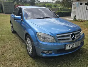 Mercedes-Benz C200 2010 Blue
