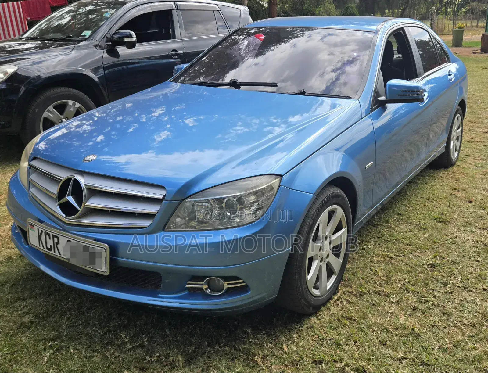 Mercedes-Benz C200 2010 Blue