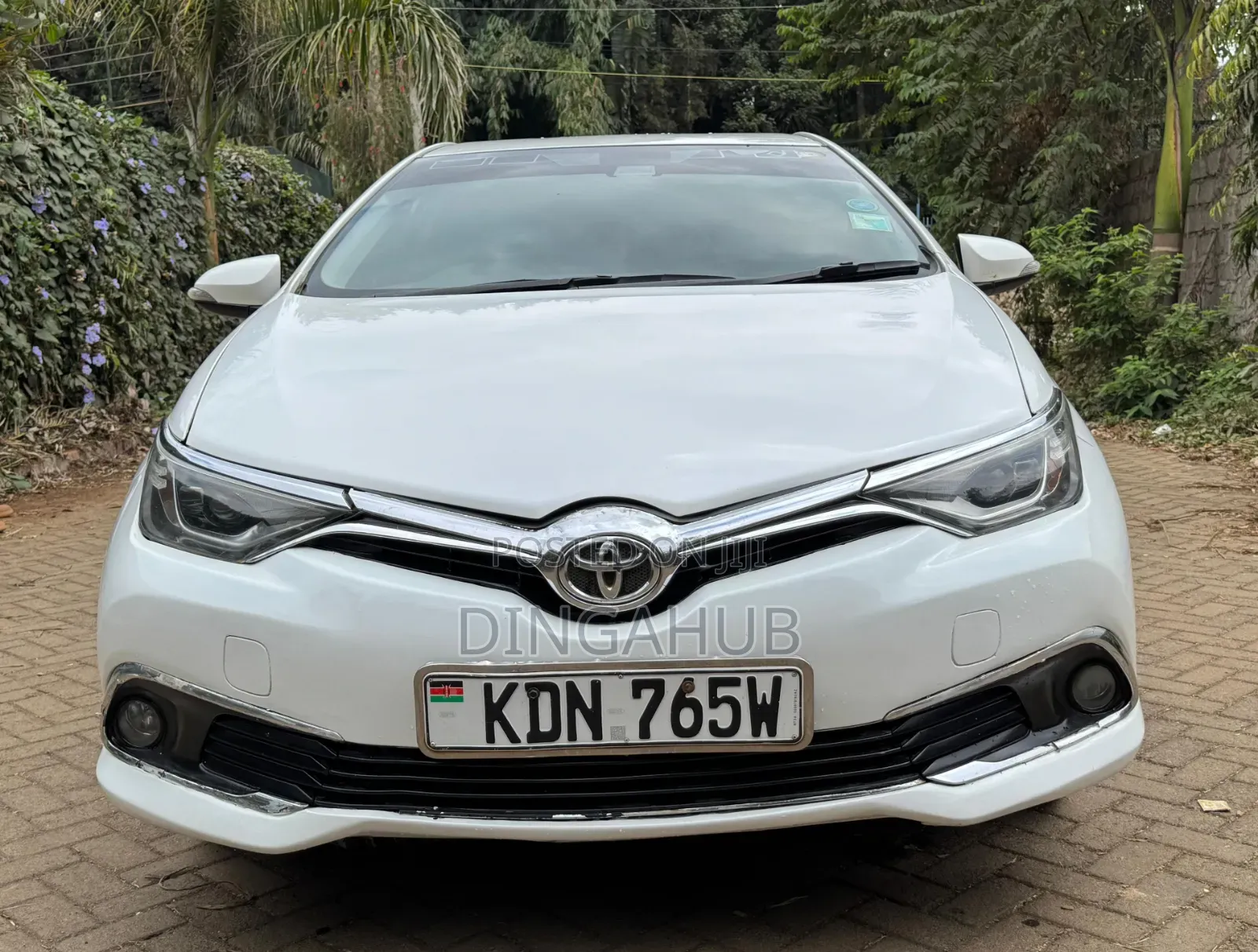 Toyota Auris 2016 White