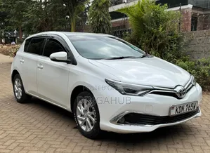 Toyota Auris 2016 White