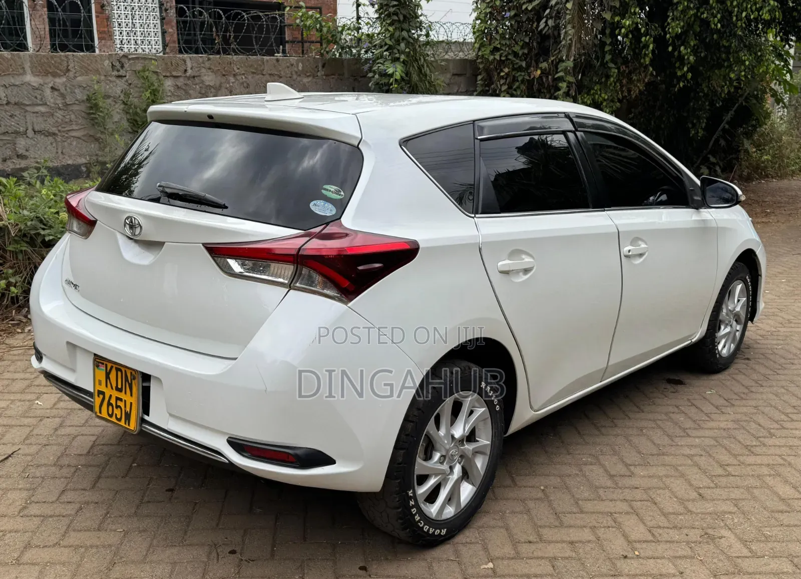 Toyota Auris 2016 White