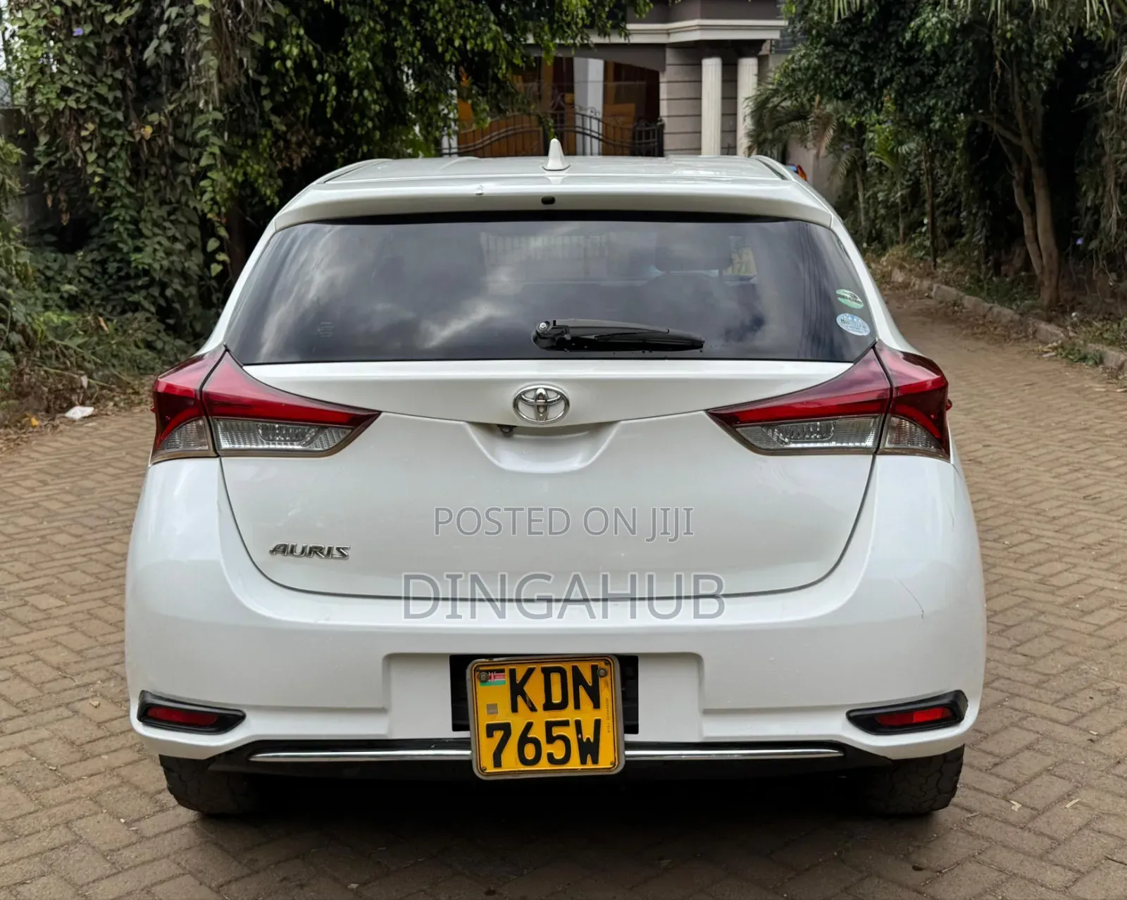 Toyota Auris 2016 White