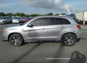 Mitsubishi RVR 2019