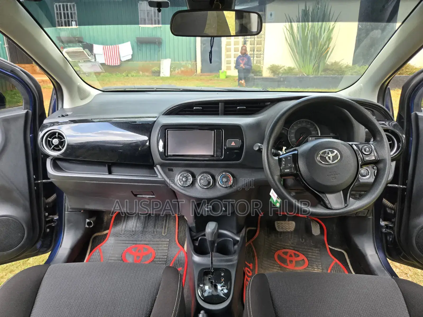 Toyota Vitz 1.3 FWD 5dr 2019 Gray