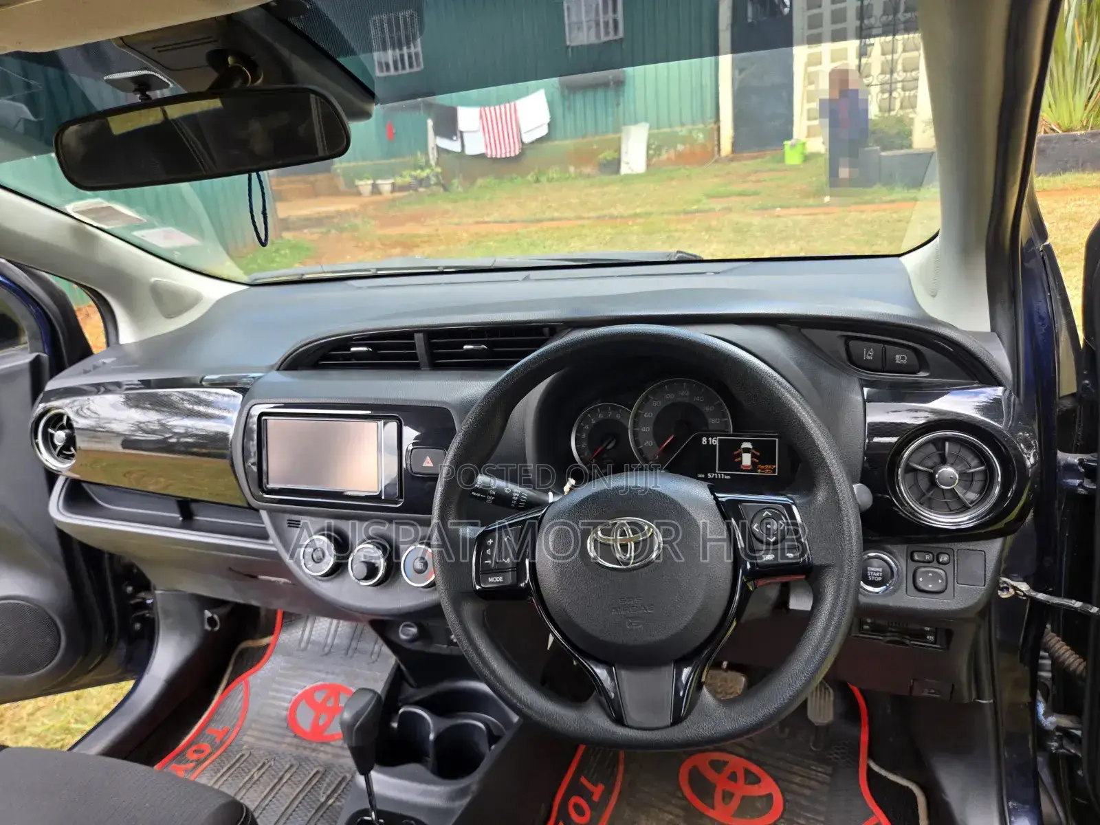 Toyota Vitz 1.3 FWD 5dr 2019 Gray