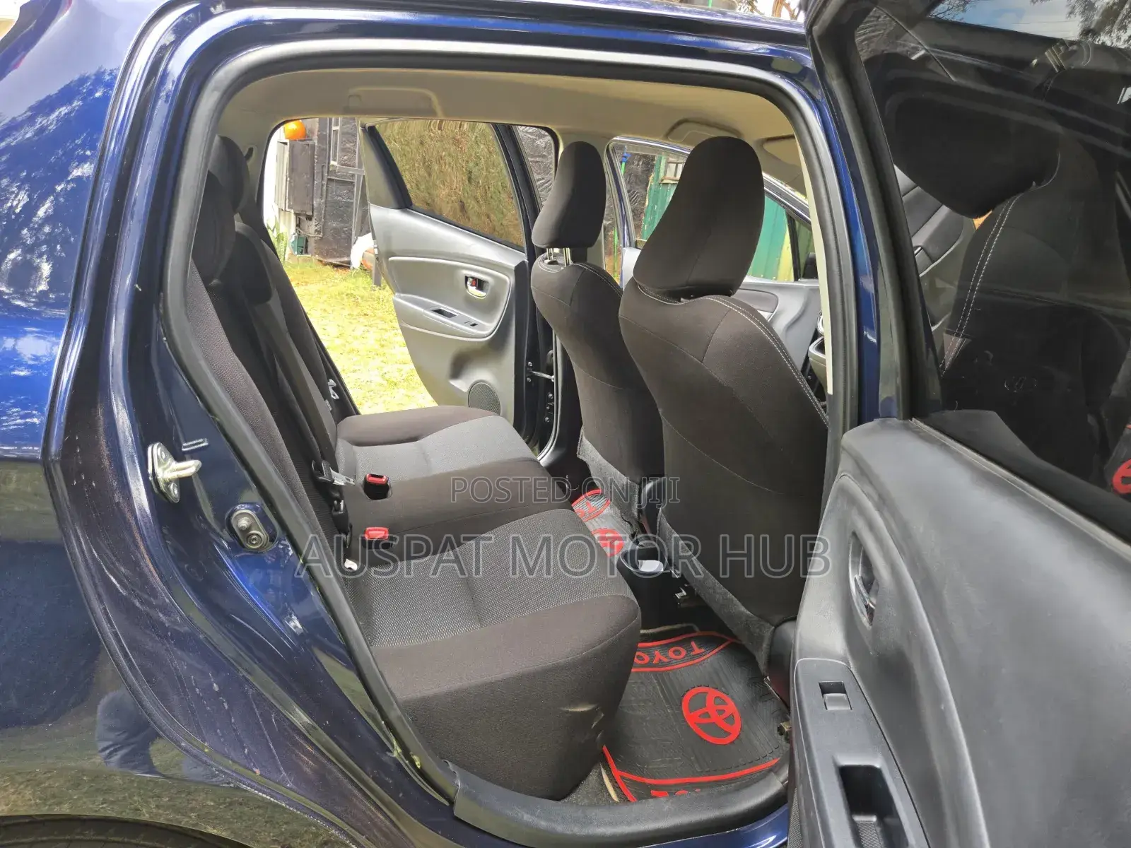 Toyota Vitz 1.3 FWD 5dr 2019 Gray
