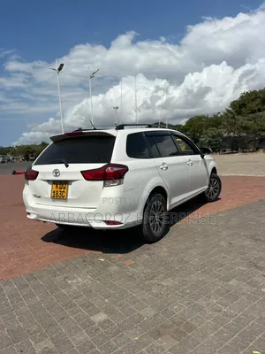 Toyota Corolla Fielder 2017 White