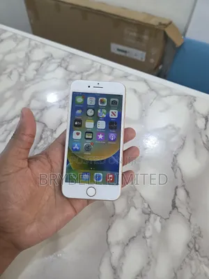 Apple iPhone 8 128 GB Gold