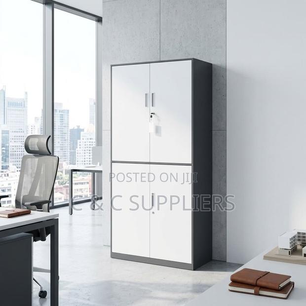 4-Door Metallic File Cabinet. - thumbnail 4