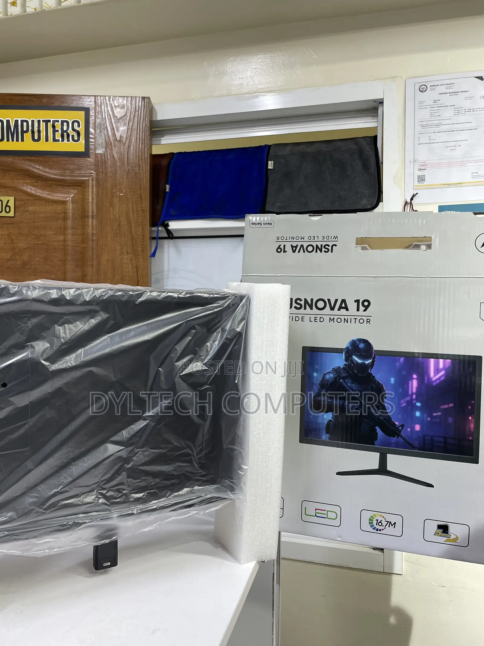 JsNova 19 Wide Led Monitor