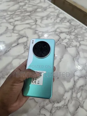 Tecno Camon 40 Premier 5G 256 GB Blue