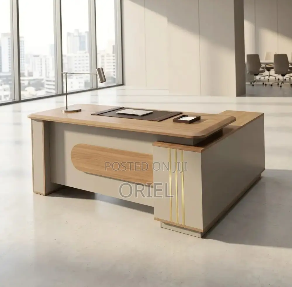 2M Executive Office C.E.O Desk : Executive Table