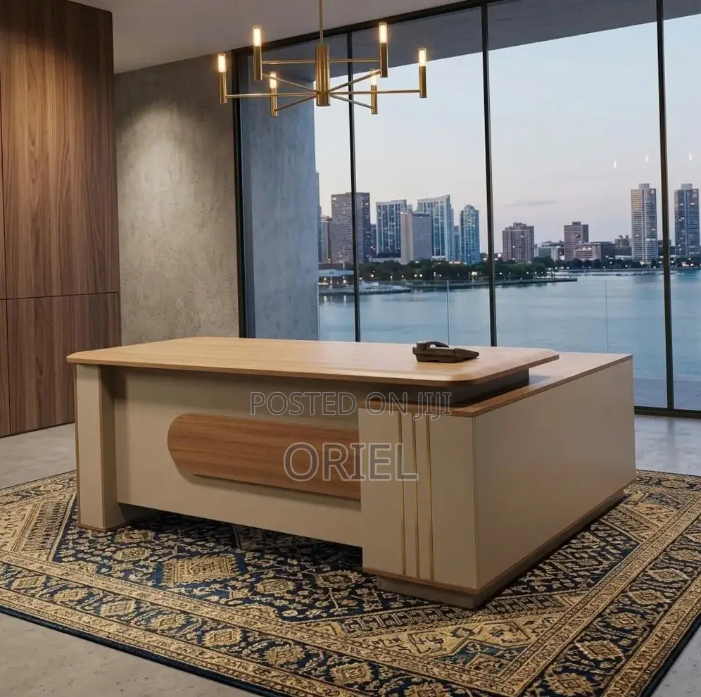 2M Executive Office C.E.O Desk : Executive Table