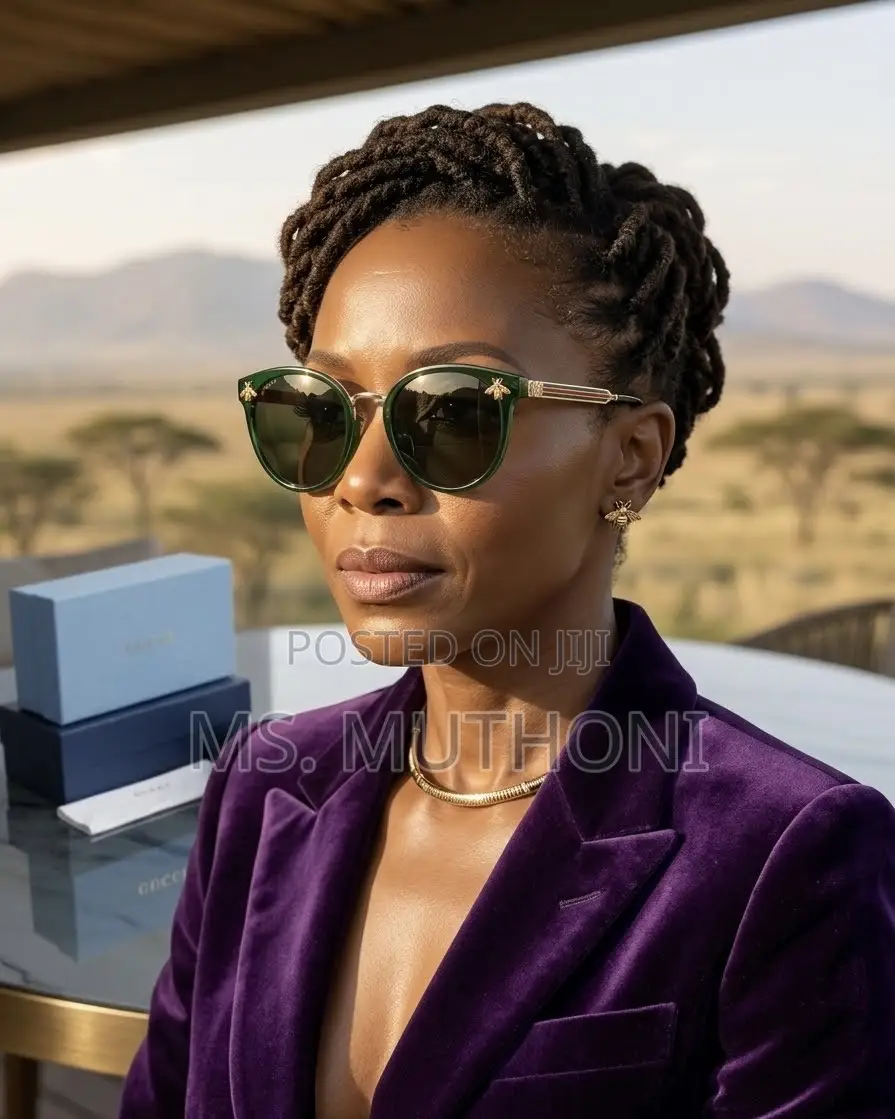 Gucci Round Sunglasses in Green and Red