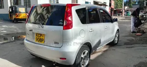 Nissan Note 2014 Silver