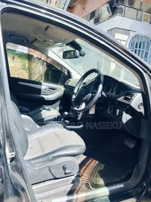 Mercedes Benz B180