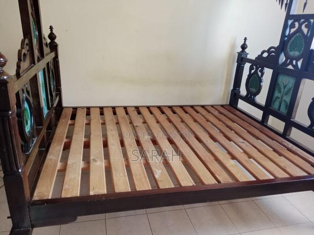 Original Lamu Bed in Mombasa - thumbnail 2