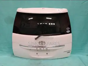 TOYOTA ISIS Tail Gate/Boot 2011