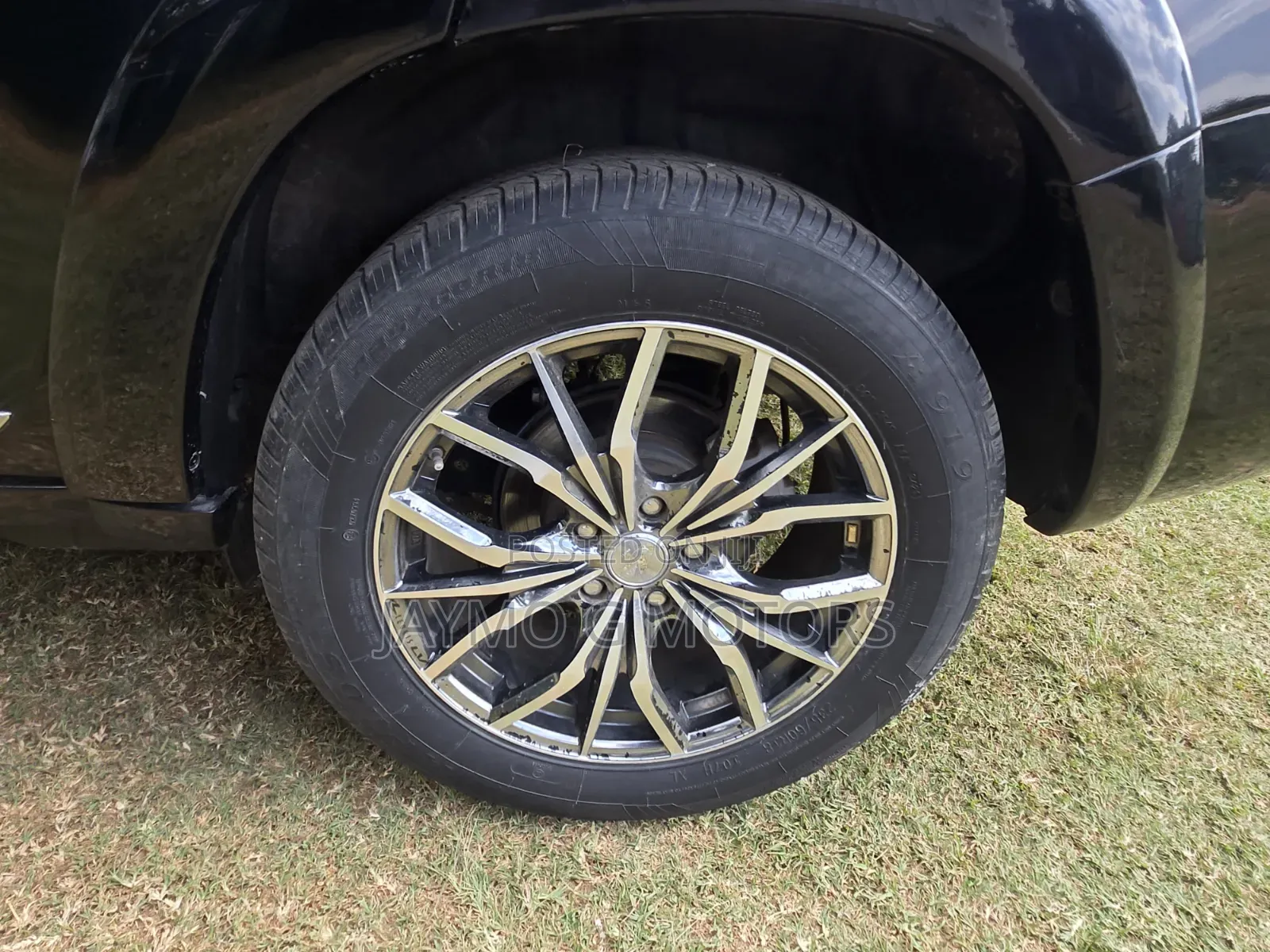 Toyota Vanguard 2013 Black