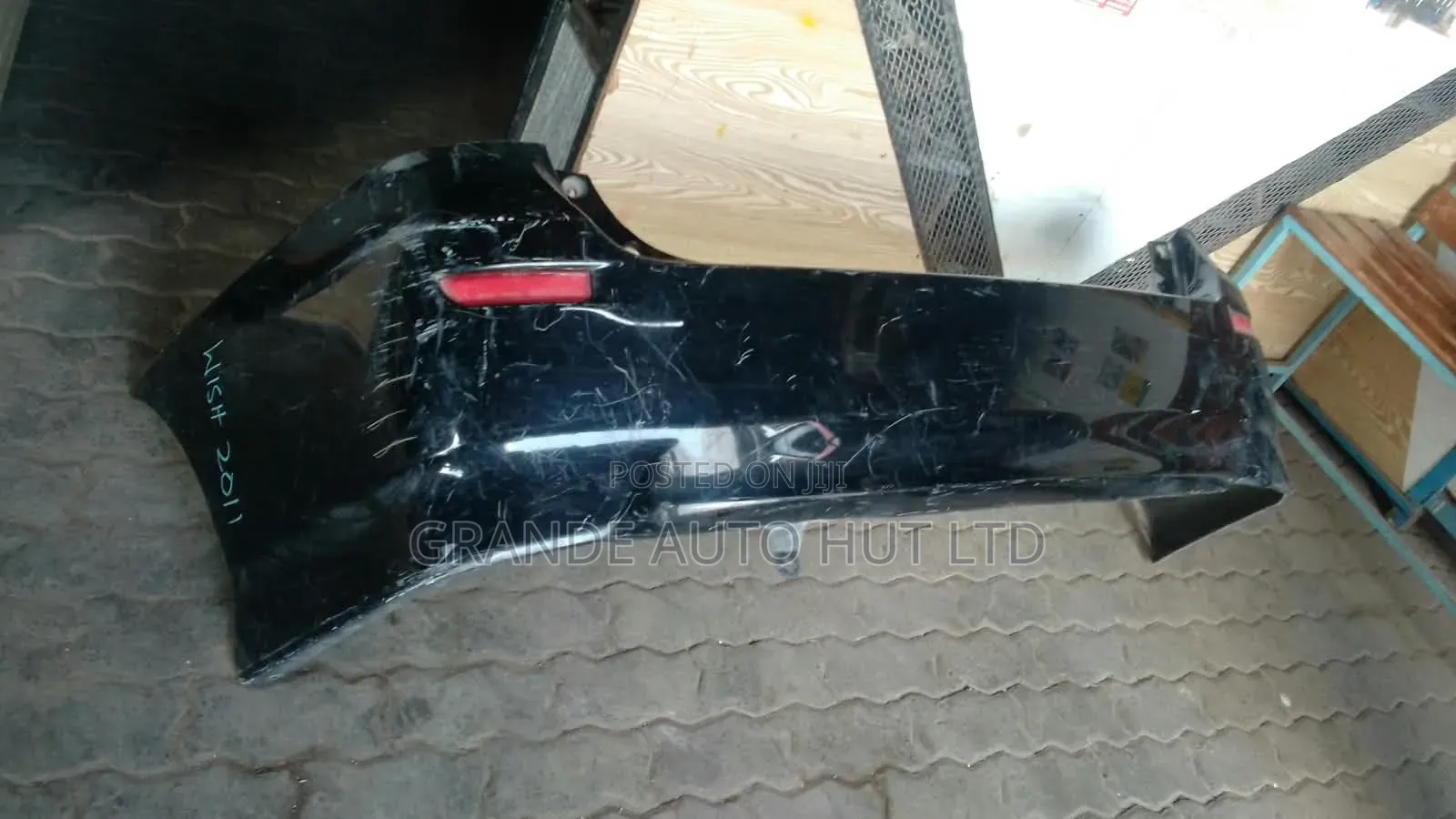 Toyota Wish Bumper Rear 2011
