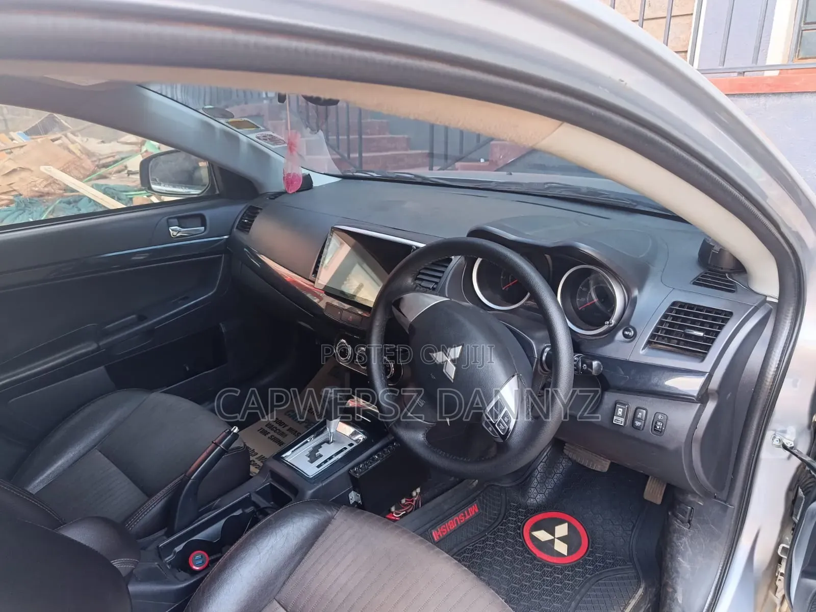 Mitsubishi Galant 2015 Silver