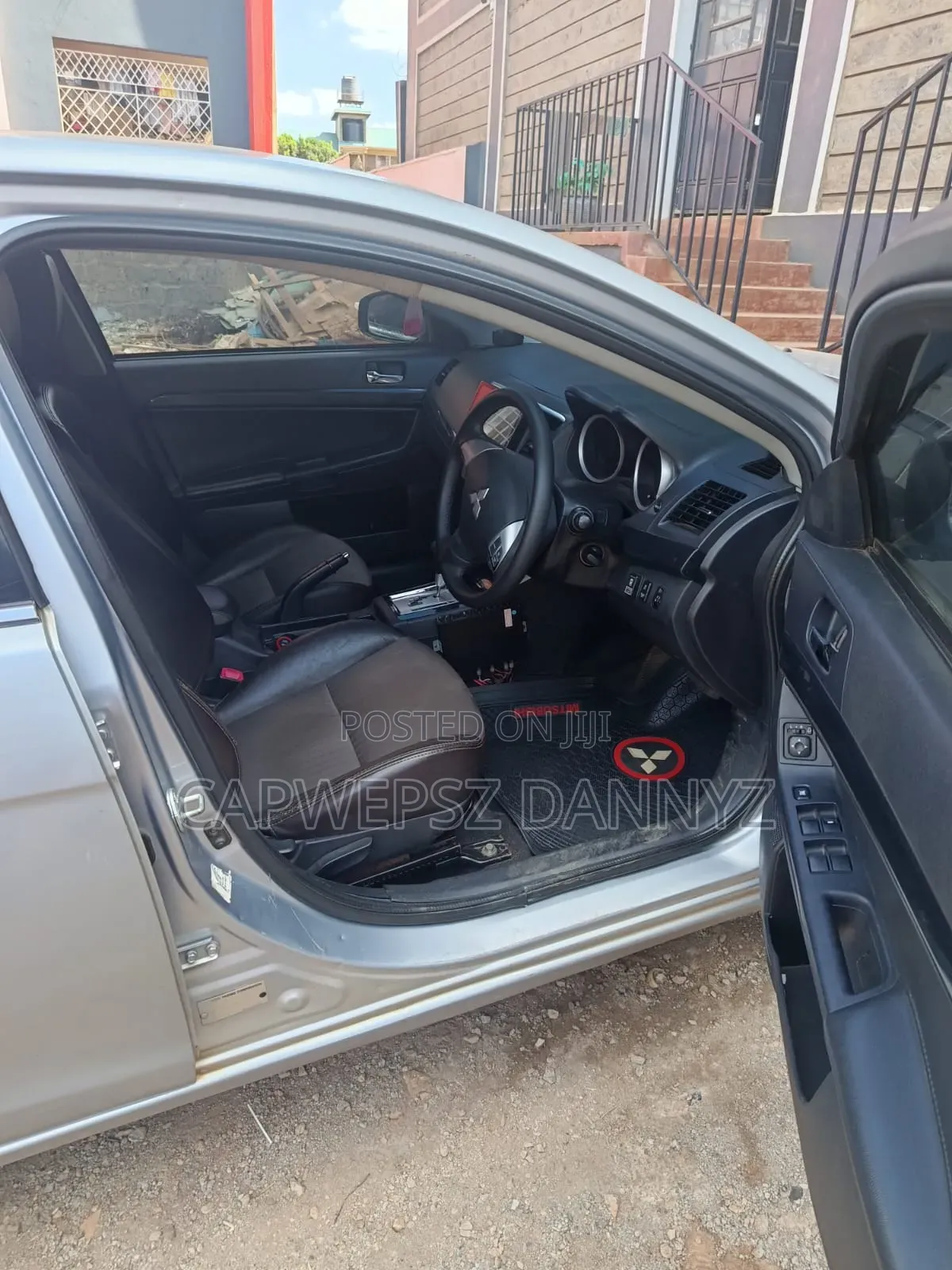 Mitsubishi Galant 2015 Silver