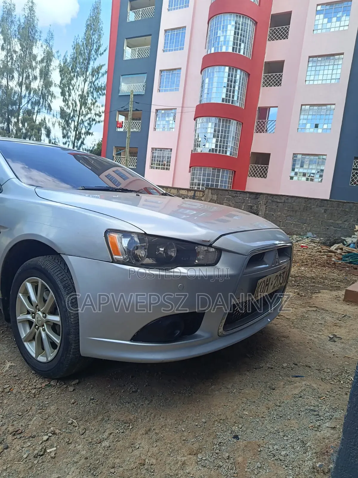 Mitsubishi Galant 2015 Silver