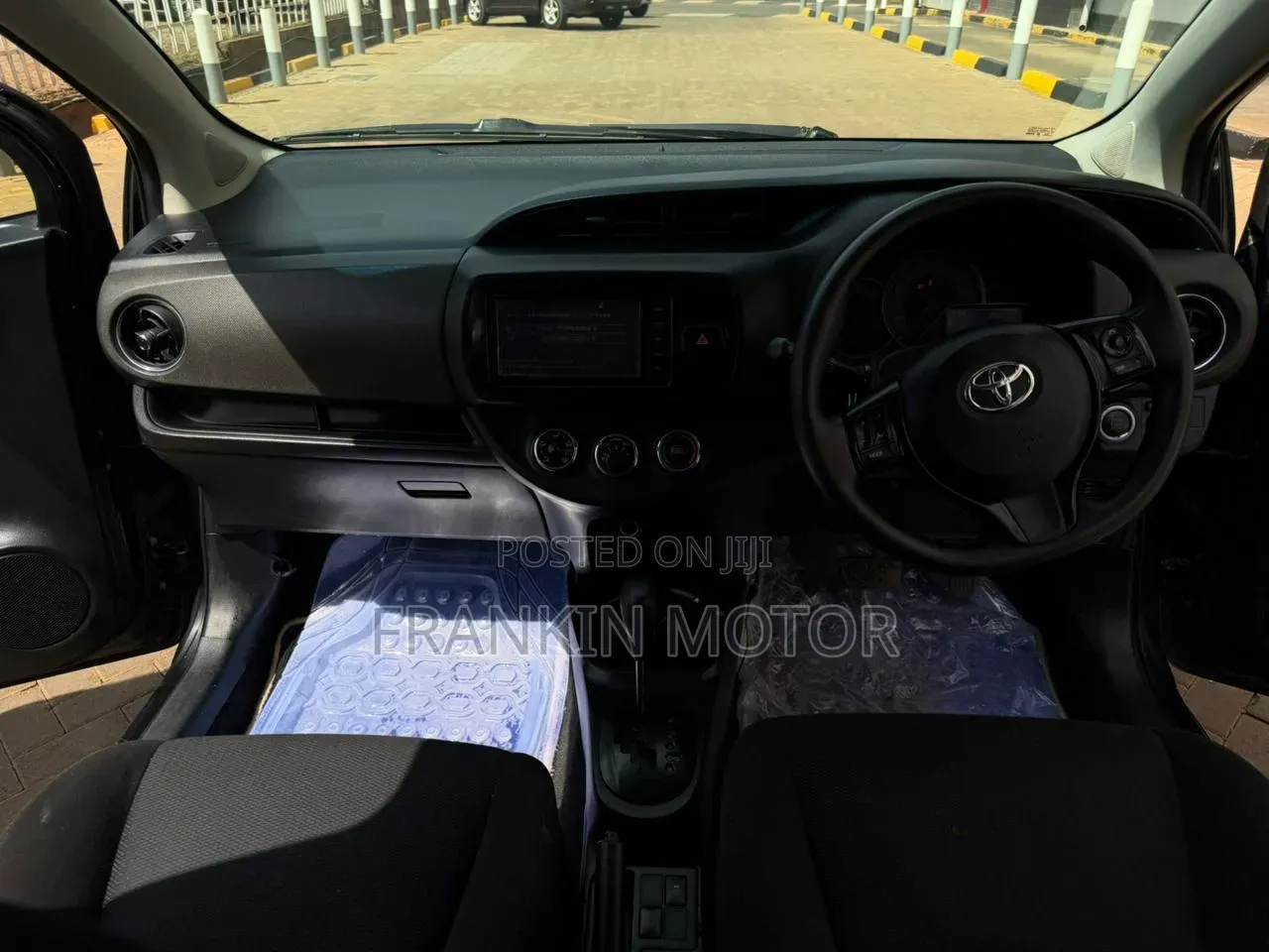 Toyota Vitz 2016 Black