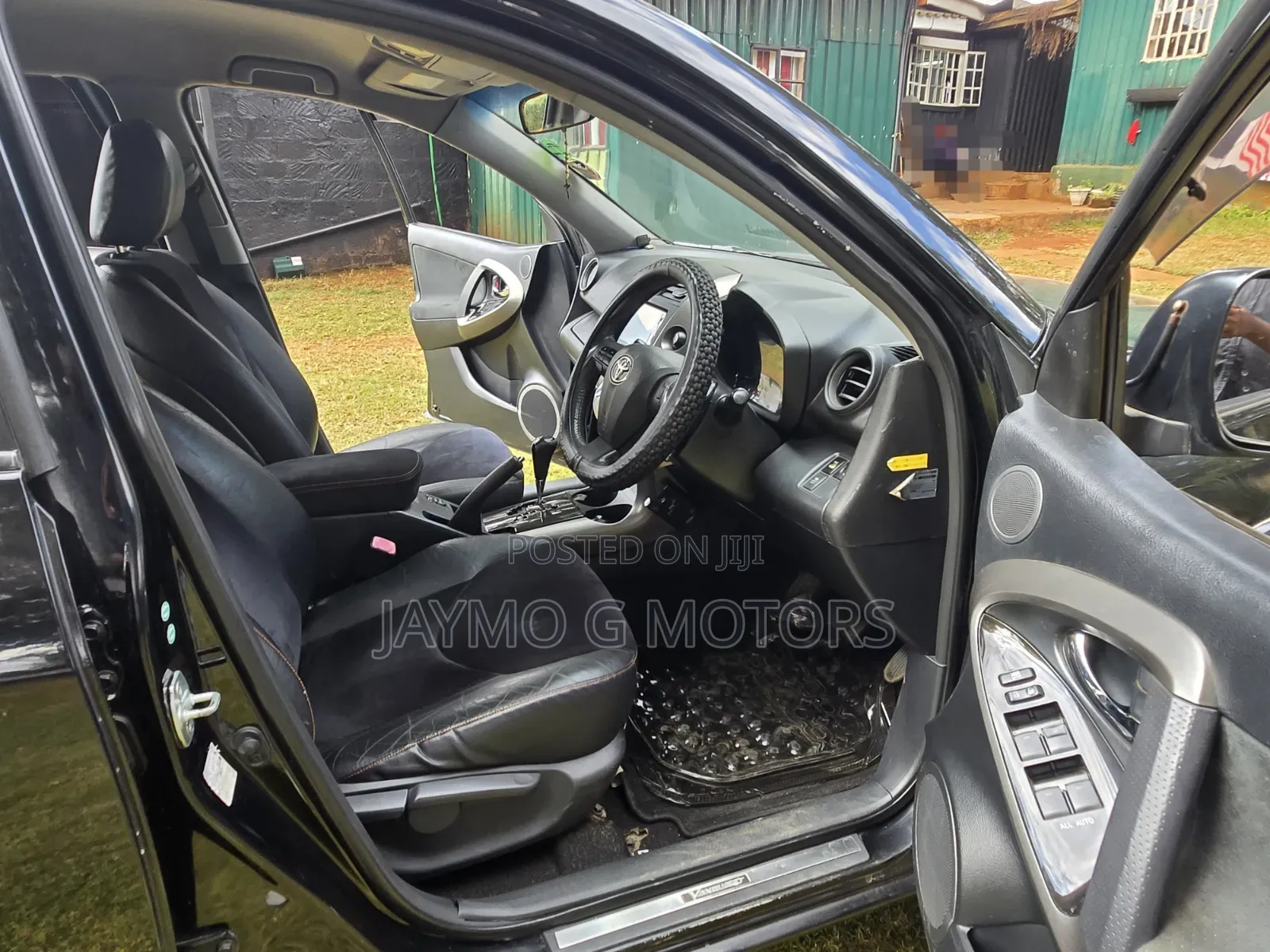 Toyota Vanguard 2013 Black
