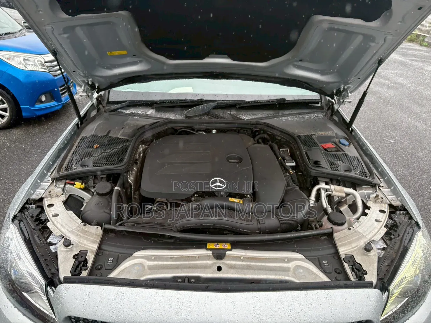 Mercedes-Benz C200 2019 Ivory