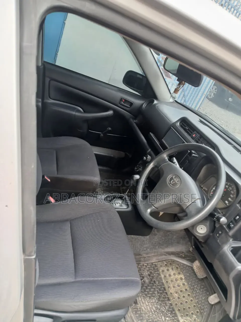 Toyota Probox 2017 Silver