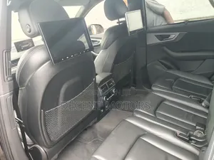 Audi Q7 2019 Black