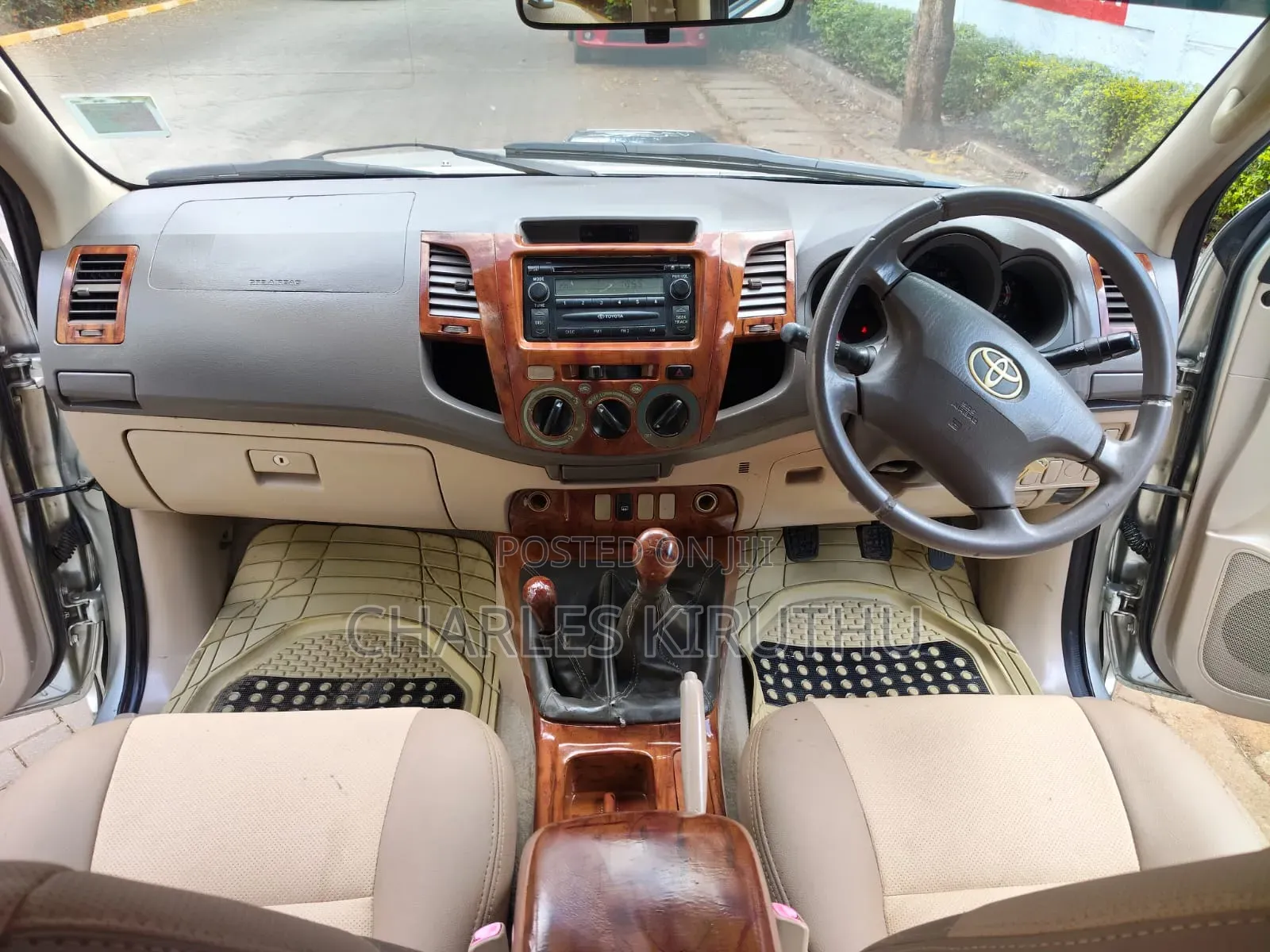 Toyota Hilux 2013