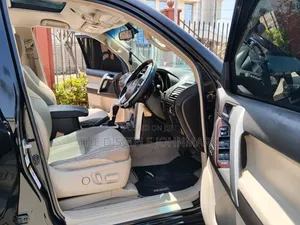 Toyota Land Cruiser Prado 2013 Black