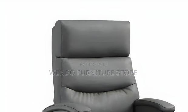 Office Chairs; Executive High Back Leather Office Command Seat - thumbnail 2