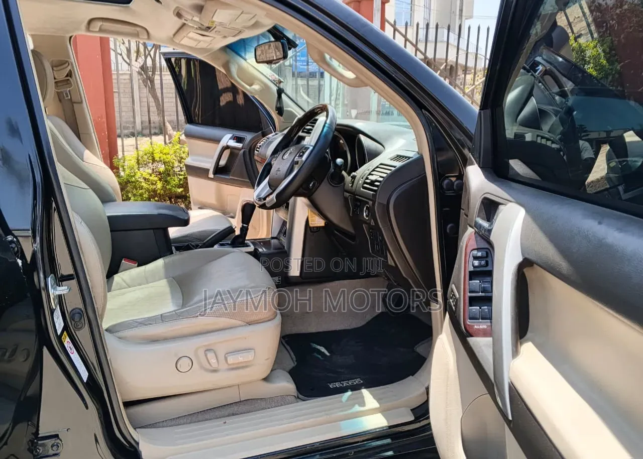 Toyota Land Cruiser Prado 2014 Black