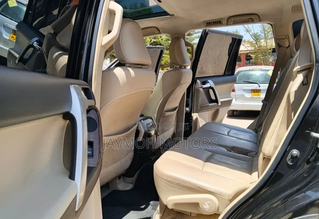 Toyota Land Cruiser Prado 2014 Black